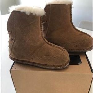 Infant/ Toddler Winter Ugg Boo Boots | 12-18 months | Size Medium